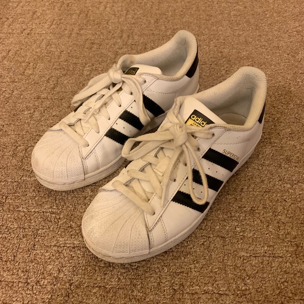 Adidas Superstar Sneakers